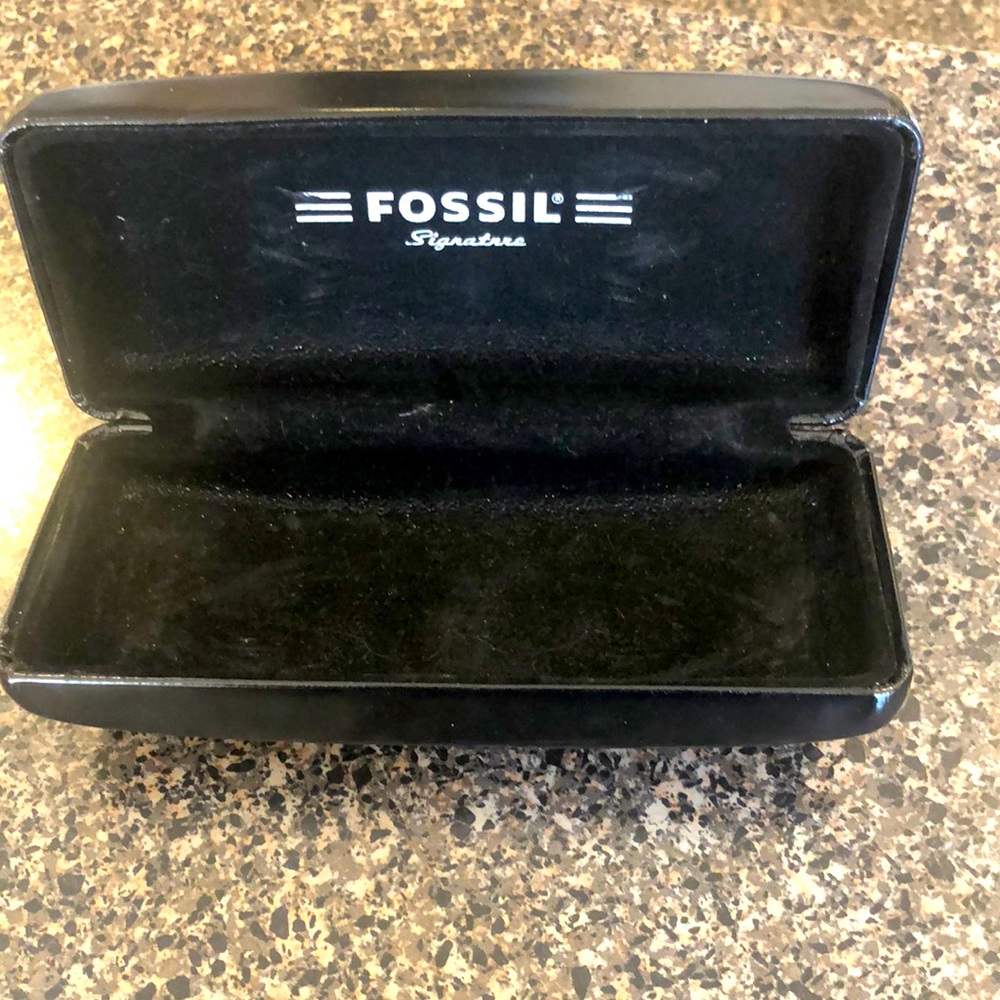 FOSSIL glasses case